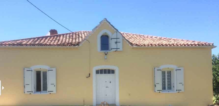 une maison après la pose de son isolation par l'extérieur (ITE) en polystyrène graphité à toulouse une maison après la pose de son isolation par l'extérieur (ITE) en polystyrène graphité à toulouse