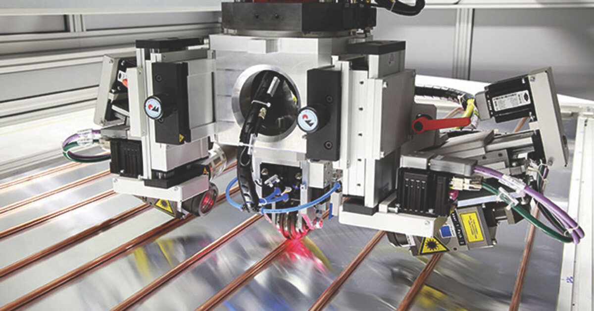 Machine de fabrication pour liaison de capteur solaire de SSC